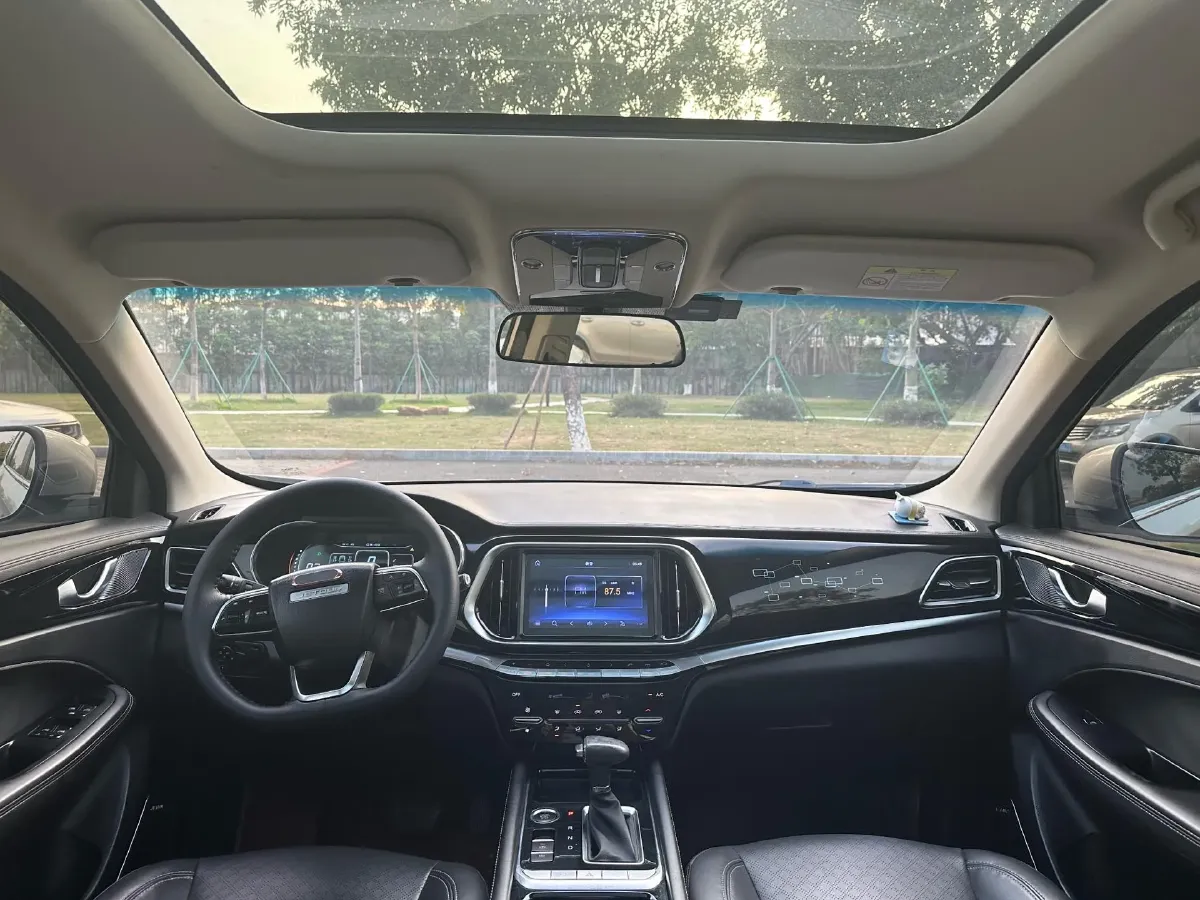 2019 Jetour X90 1.6T 197HP L4 7DCT,autocango,china used car exporter,china ev exporter,chinese used car exporter,chinese used ev exporter