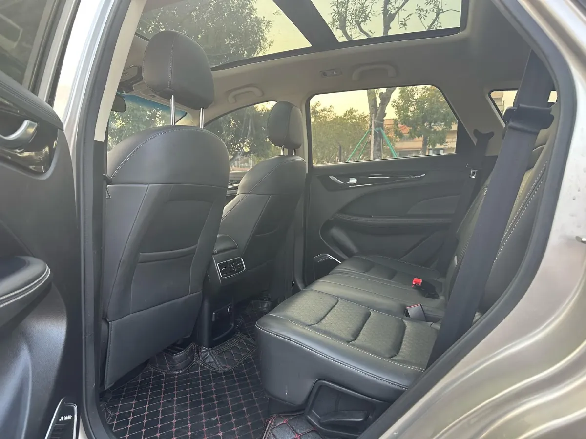 2019 Jetour X90 1.6T 197HP L4 7DCT,autocango,china used car exporter,china ev exporter,chinese used car exporter,chinese used ev exporter