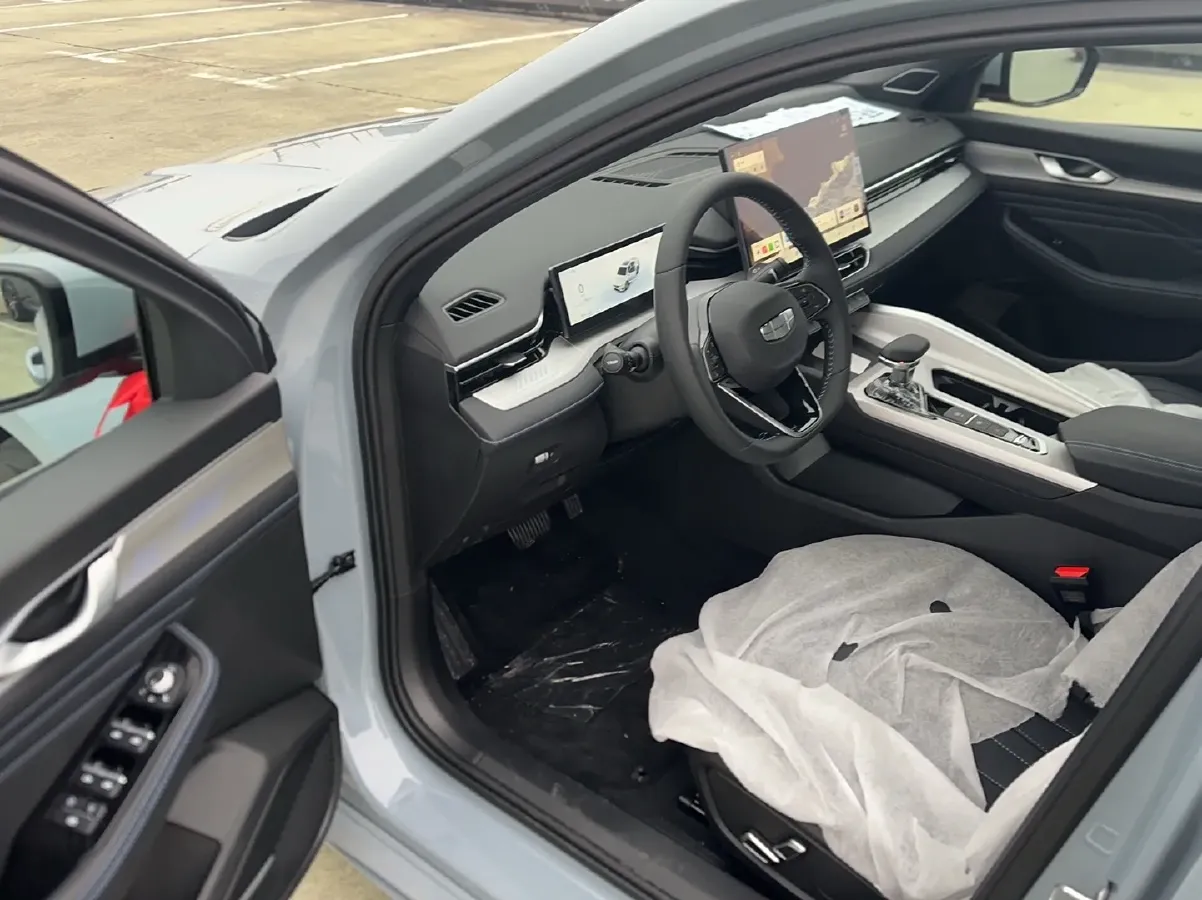 2025 Geely Preface 1.5T 181HP L4 7DCT,autocango,china used car exporter,china ev exporter,chinese used car exporter,chinese used ev exporter