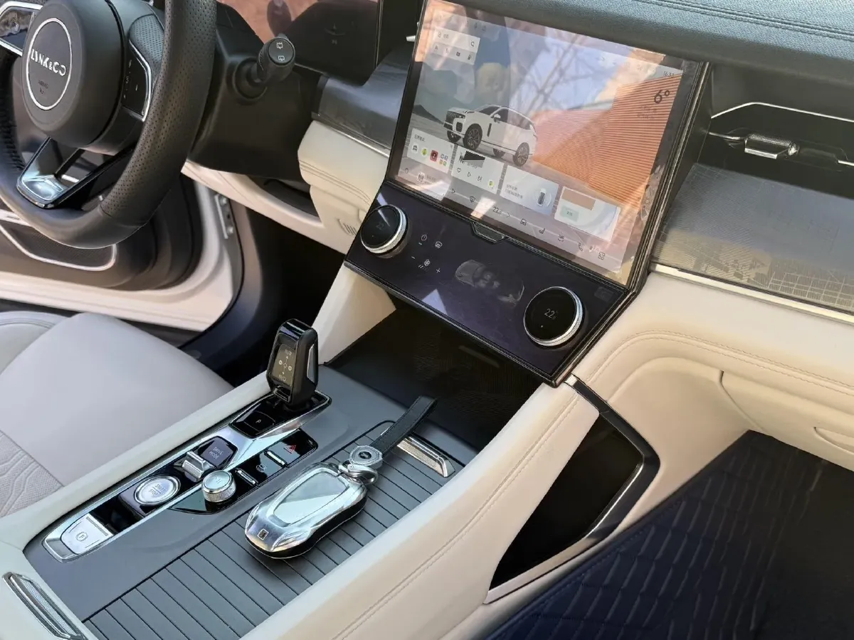 2021 Kia Carnival 2.0T 233HP L4 8AT,autocango,china used car exporter,china ev exporter,chinese used car exporter,chinese used ev exporter