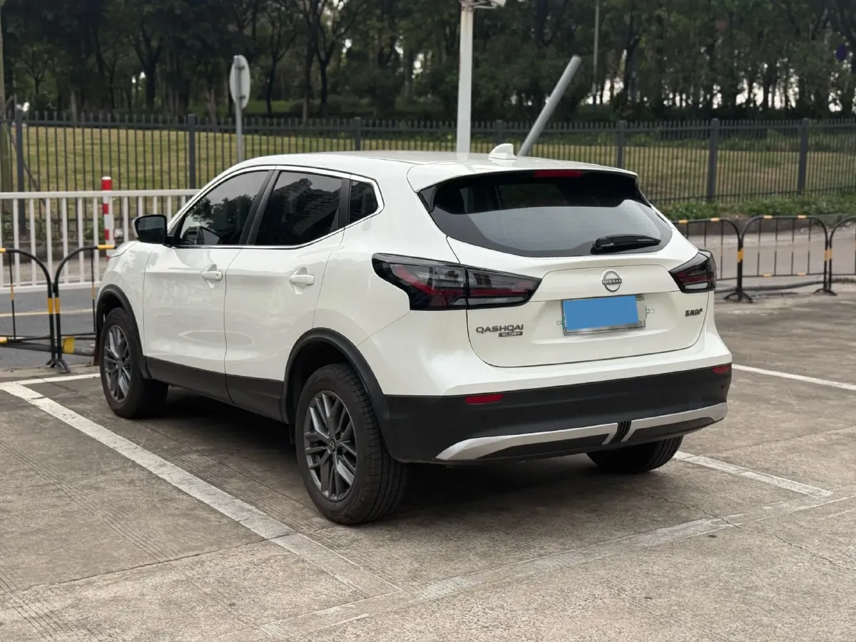 2025 Nissan Qashqai 2.0L 151HP L4 CVT,autocango,china used car exporter,china ev exporter,chinese used car exporter,chinese used ev exporter