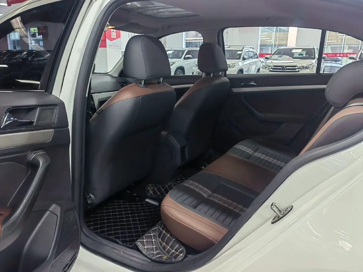 2019 Citroen C4L 1.2T 136HP L3 6AT,autocango,china used car exporter,china ev exporter,chinese used car exporter,chinese used ev exporter