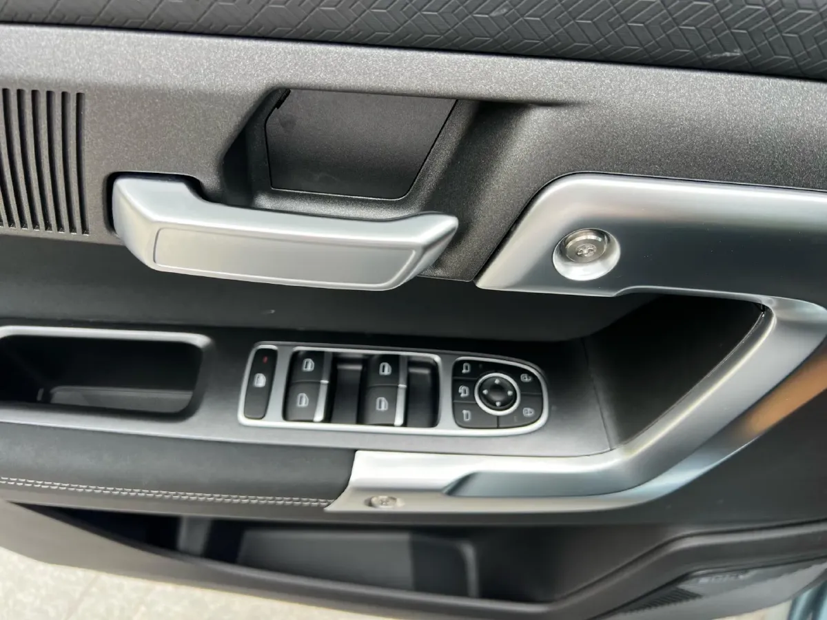 2023 Chery Exploration 06 1.6T 197HP L4 7DCT,autocango,china used car exporter,china ev exporter,chinese used car exporter,chinese used ev exporter