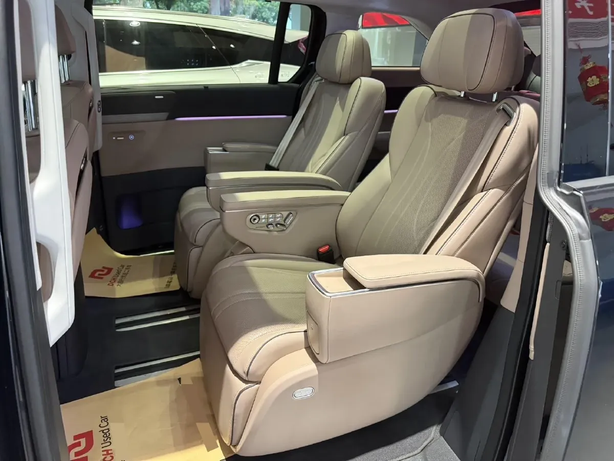 2025 Xpeng X9 BEV,autocango,china used car exporter,china ev exporter,chinese used car exporter,chinese used ev exporter