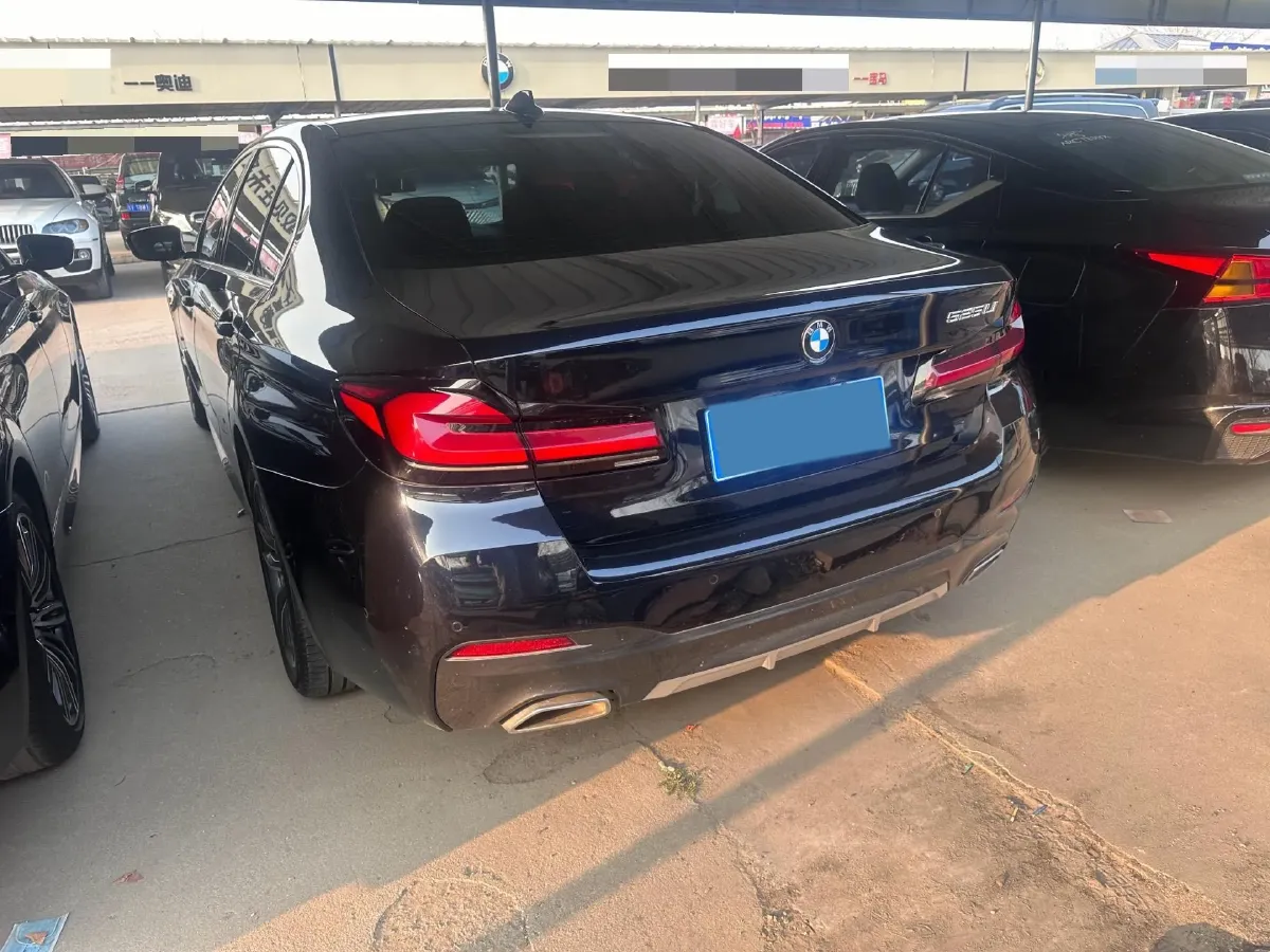 2021 BMW 5 Series 2.0T 184HP L4 8AT,autocango,china used car exporter,china ev exporter,chinese used car exporter,chinese used ev exporter