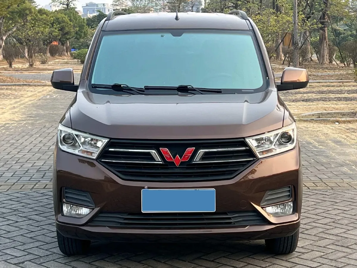 2021 WuLing RongGuang New Truck 1.5L 99HP L4 5MT,autocango,china used car exporter,china ev exporter,chinese used car exporter,chinese used ev exporter