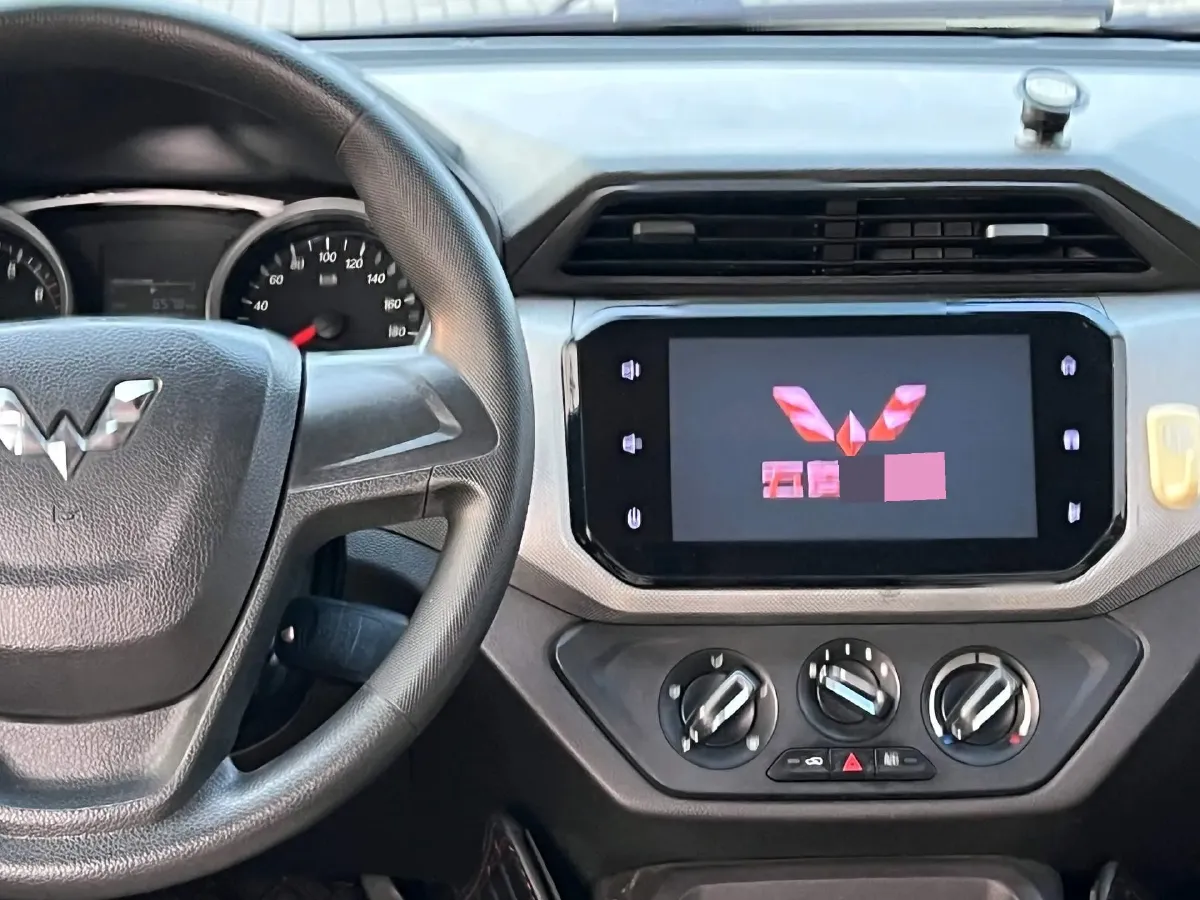 2021 WuLing RongGuang New Truck 1.5L 99HP L4 5MT,autocango,china used car exporter,china ev exporter,chinese used car exporter,chinese used ev exporter