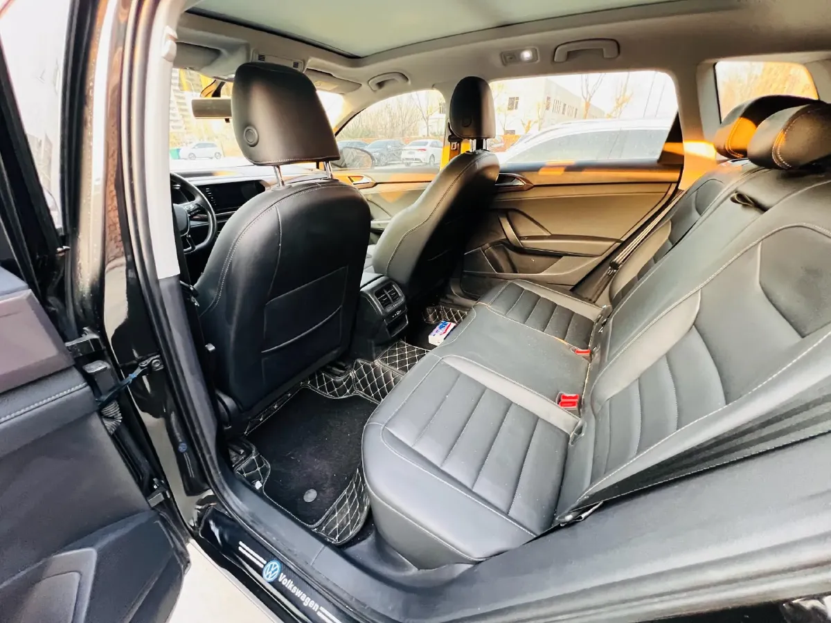 2021 Volkswagen Tharu 1.4T 150HP L4 7DCT,autocango,china used car exporter,china ev exporter,chinese used car exporter,chinese used ev exporter