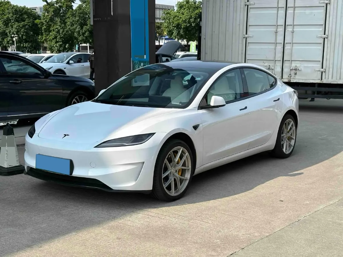 2023 Buick EnvisionPlus 2.0T 237HP L4 9AT,autocango,china used car exporter,china ev exporter,chinese used car exporter,chinese used ev exporter