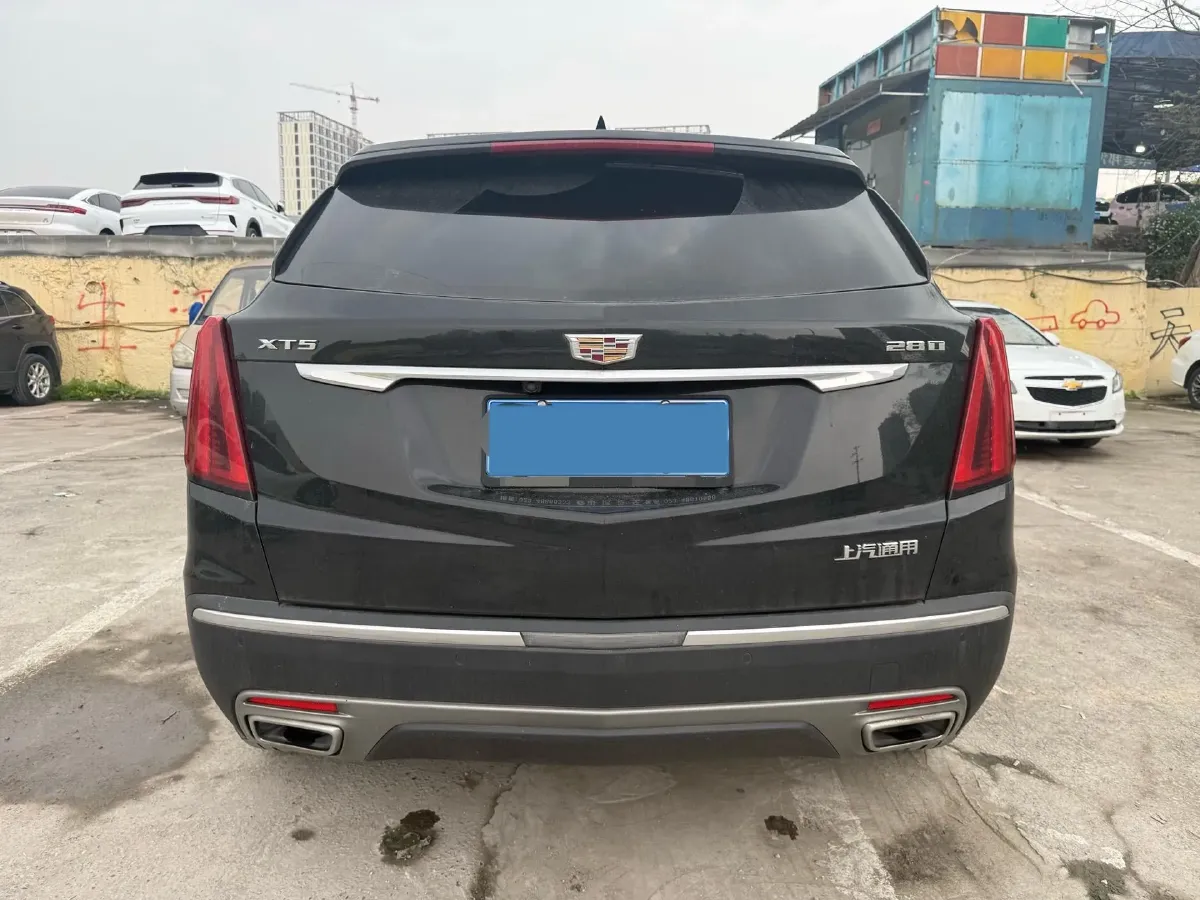 2021 Cadillac XT5 2.0T 237HP L4 9AT,autocango,china used car exporter,china ev exporter,chinese used car exporter,chinese used ev exporter