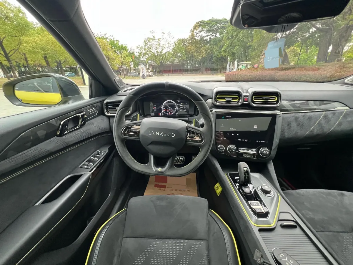 2019 LYNK&CO 03 2.0T 254HP L4 8AT,autocango,china used car exporter,china ev exporter,chinese used car exporter,chinese used ev exporter