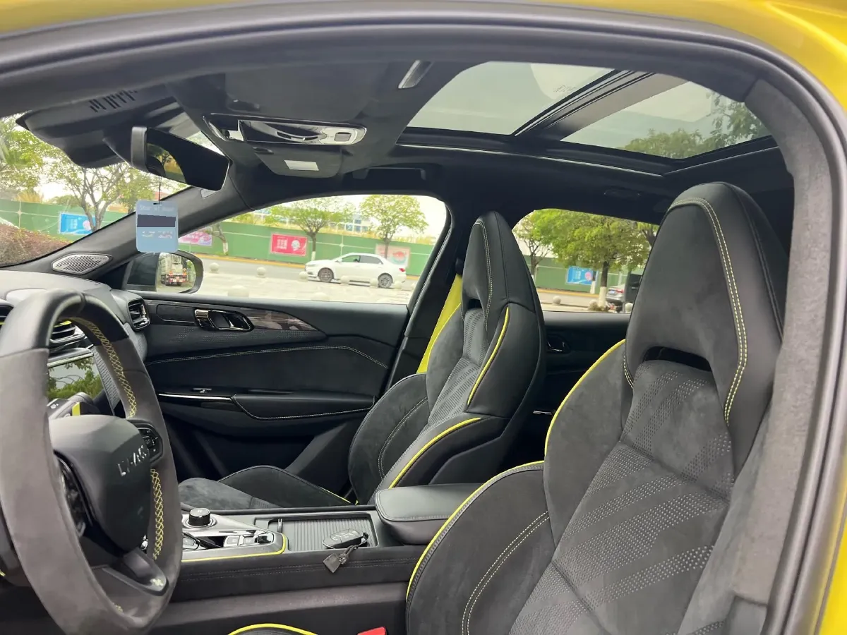 2019 LYNK&CO 03 2.0T 254HP L4 8AT,autocango,china used car exporter,china ev exporter,chinese used car exporter,chinese used ev exporter