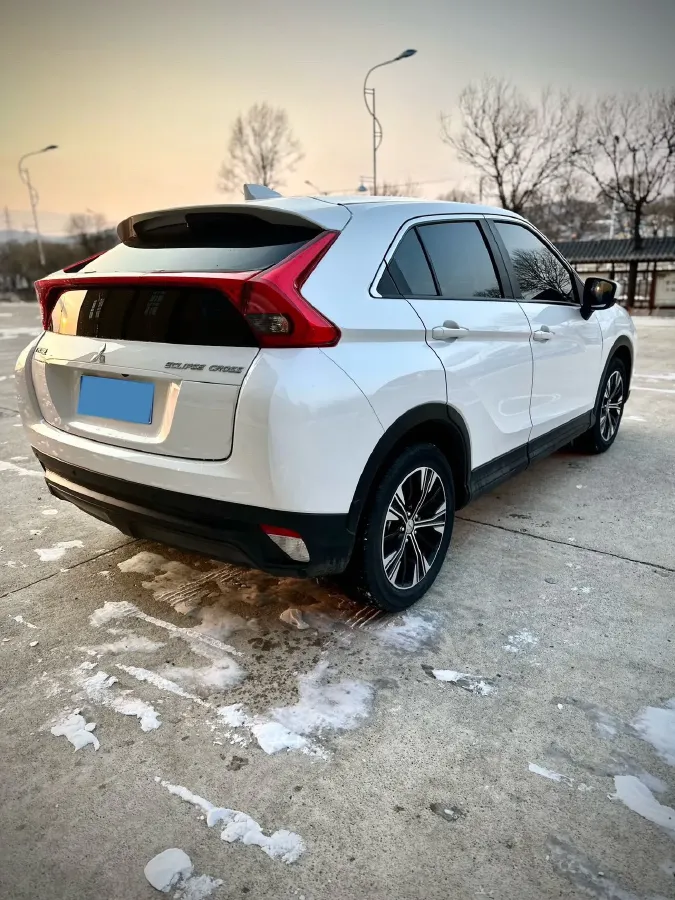 2021 Mitsubishi Eclipse Cross 1.5T 170HP L4 CVT,autocango,china used car exporter,china ev exporter,chinese used car exporter,chinese used ev exporter