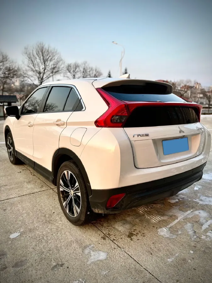 2021 Mitsubishi Eclipse Cross 1.5T 170HP L4 CVT,autocango,china used car exporter,china ev exporter,chinese used car exporter,chinese used ev exporter