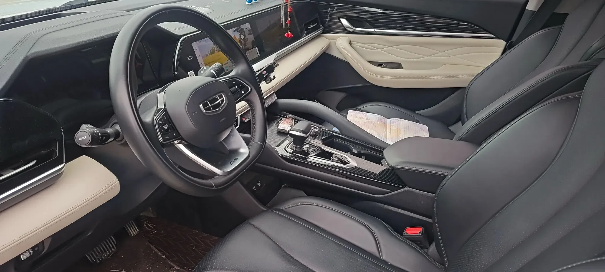 2024 Geely Monjaro 2.0T 238HP L4 8AT,autocango,china used car exporter,china ev exporter,chinese used car exporter,chinese used ev exporter