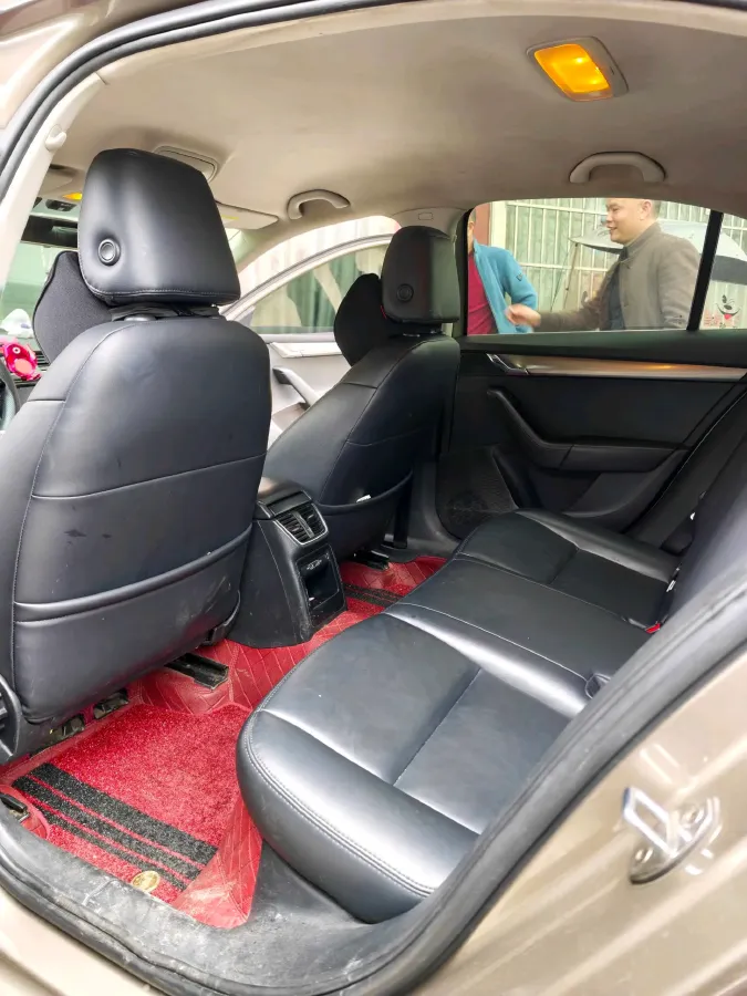 2018 Skoda Octavia 1.2T 116HP L4 7DCT,autocango,china used car exporter,china ev exporter,chinese used car exporter,chinese used ev exporter