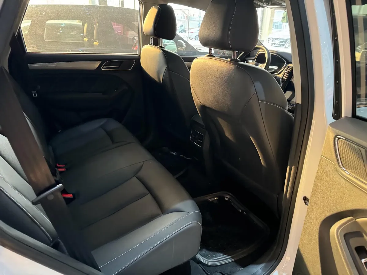 2020 Roewe RX5 1.5T 169HP L4 7DCT,autocango,china used car exporter,china ev exporter,chinese used car exporter,chinese used ev exporter