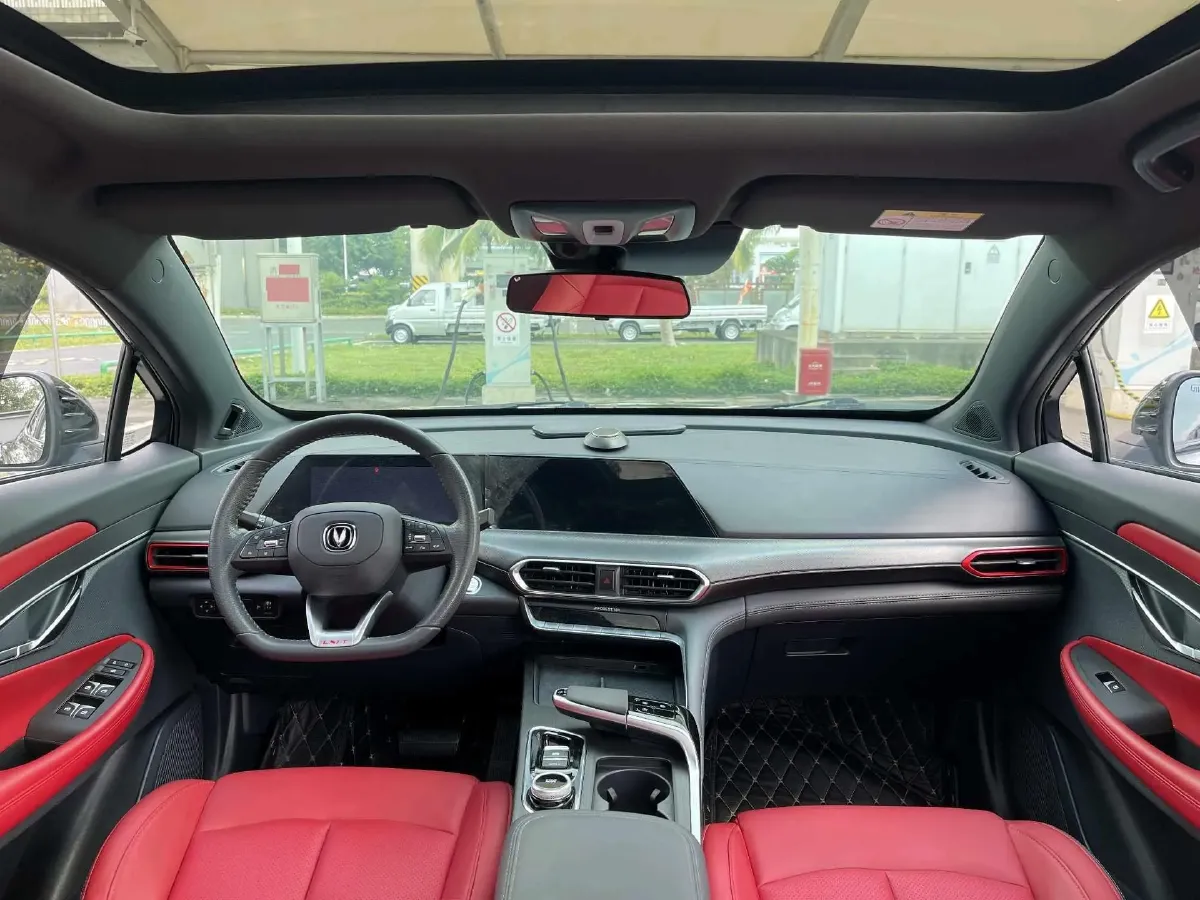 2020 ChangAn UNI-T 1.5T 180HP L4 7DCT,autocango,china used car exporter,china ev exporter,chinese used car exporter,chinese used ev exporter