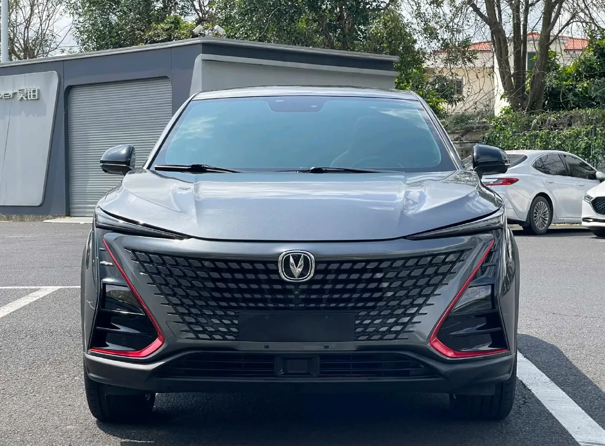 2020 ChangAn UNI-T 1.5T 180HP L4 7DCT,autocango,china used car exporter,china ev exporter,chinese used car exporter,chinese used ev exporter