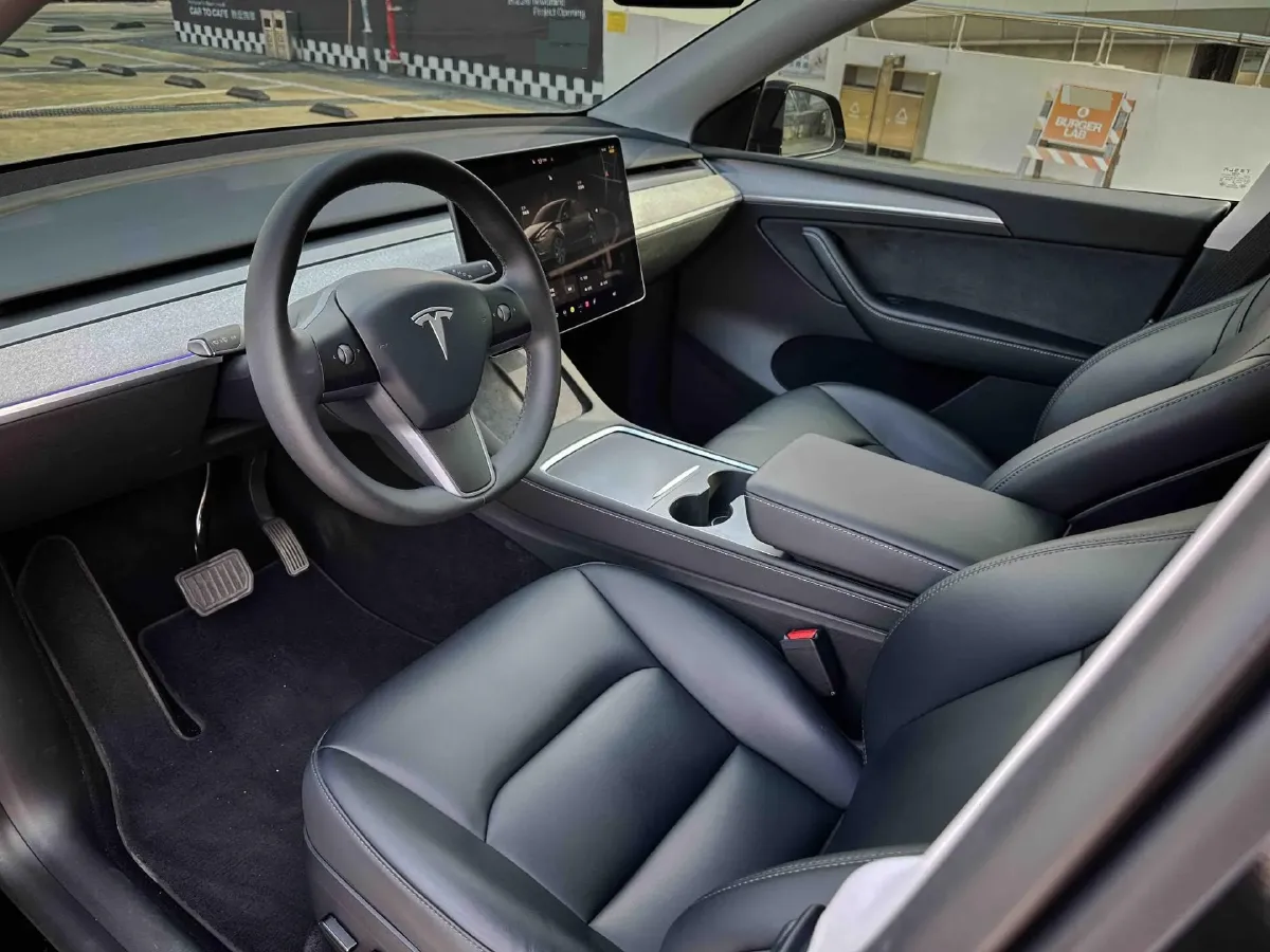 2024 Iveco OuSheng BEV 77.28KWH,autocango,china used car exporter,china ev exporter,chinese used car exporter,chinese used ev exporter