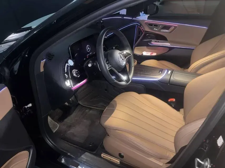 2024 Mercedes-Benz E Class 2.0T 204HP L4 9AT PHEV 25.4KWH,autocango,china used car exporter,china ev exporter,chinese used car exporter,chinese used ev exporter