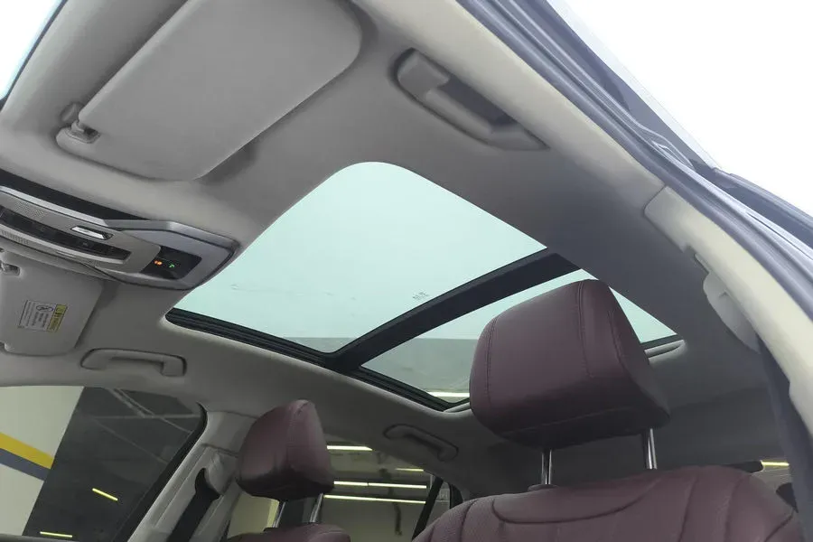 2024 HongQi H5 1.5T 169HP L4 7DCT,autocango,china used car exporter,china ev exporter,chinese used car exporter,chinese used ev exporter