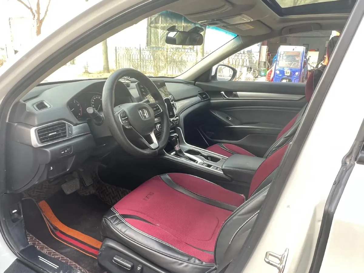 2021 Honda Accord 1.5T 194HP L4 CVT,autocango,china used car exporter,china ev exporter,chinese used car exporter,chinese used ev exporter
