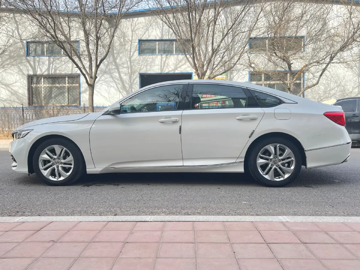 2021 Honda Accord 1.5T 194HP L4 CVT,autocango,china used car exporter,china ev exporter,chinese used car exporter,chinese used ev exporter