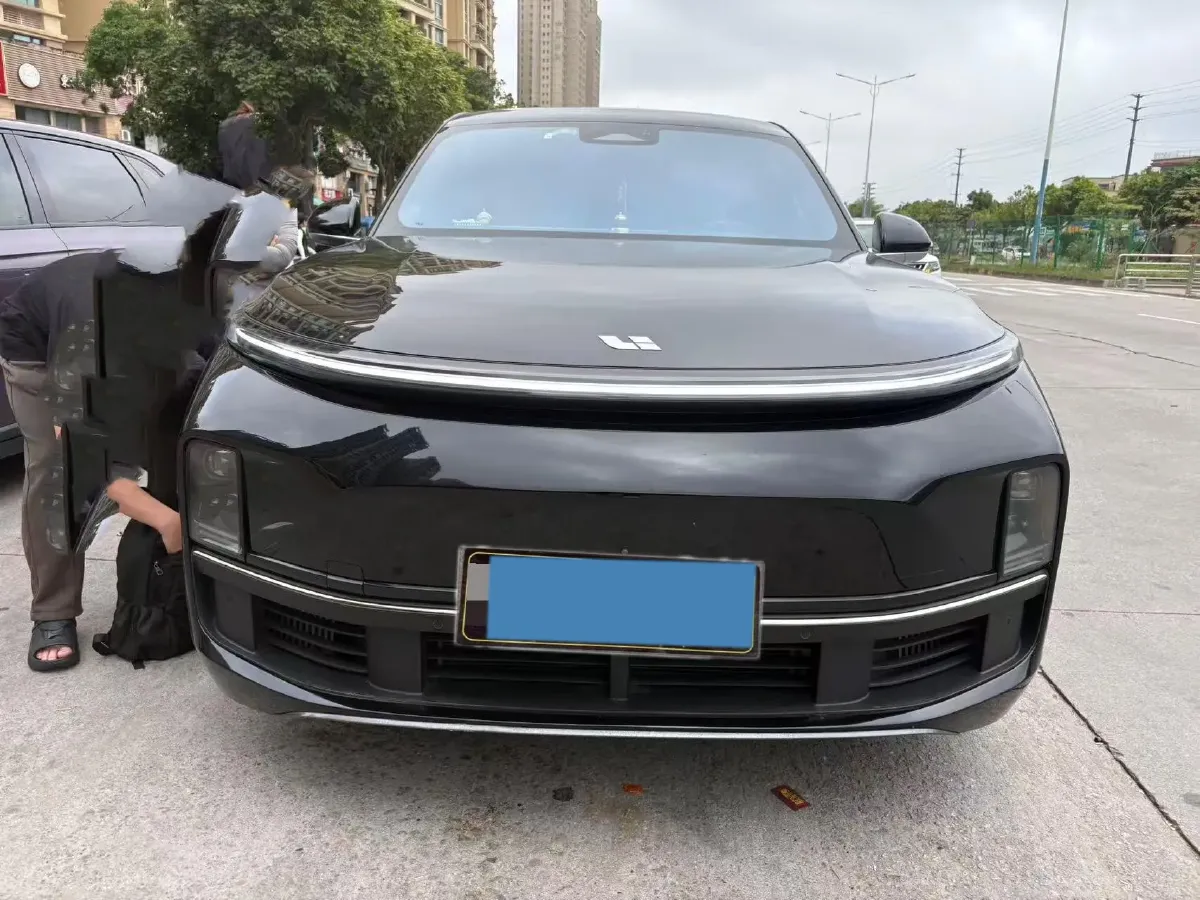 2023 Li L8 Range Extended 154HP REEV 40.9KWH,autocango,china used car exporter,china ev exporter,chinese used car exporter,chinese used ev exporter