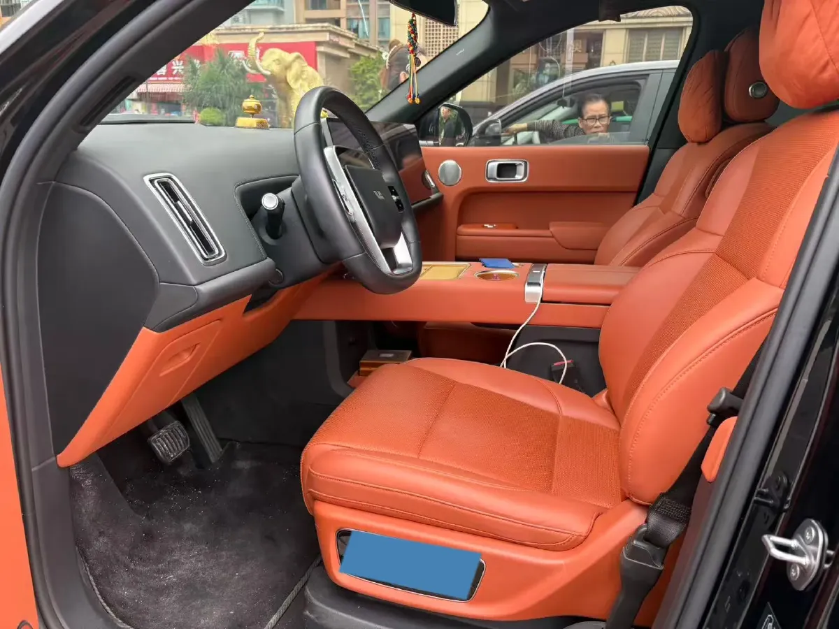 2023 Li L8 Range Extended 154HP REEV 40.9KWH,autocango,china used car exporter,china ev exporter,chinese used car exporter,chinese used ev exporter