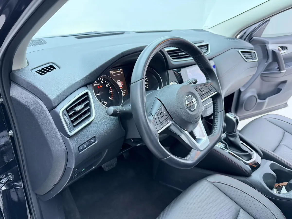 2021 Nissan Qashqai 2.0L 151HP L4 CVT,autocango,china used car exporter,china ev exporter,chinese used car exporter,chinese used ev exporter