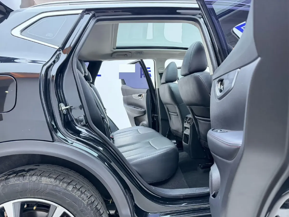 2021 Nissan Qashqai 2.0L 151HP L4 CVT,autocango,china used car exporter,china ev exporter,chinese used car exporter,chinese used ev exporter