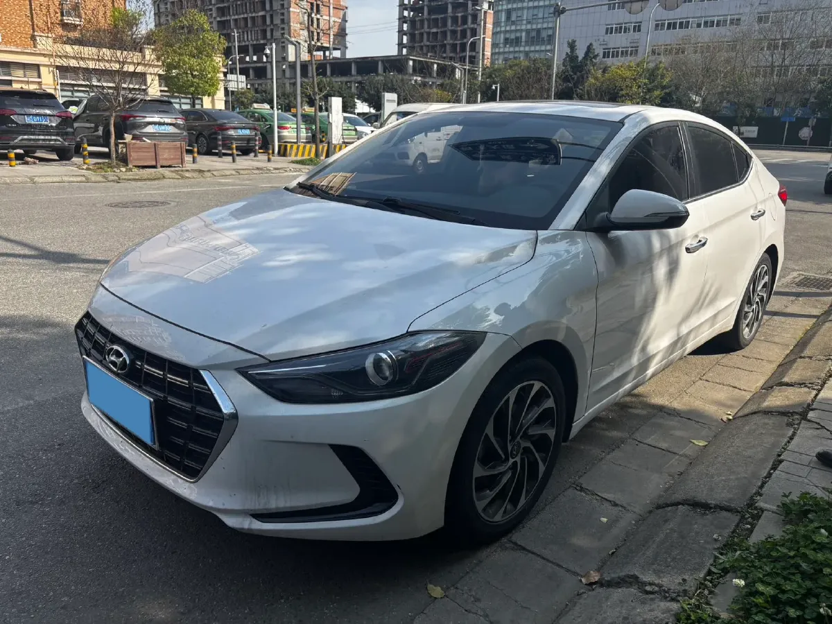 2020 Hyundai Elantra 1.5L 115HP L4 CVT,autocango,china used car exporter,china ev exporter,chinese used car exporter,chinese used ev exporter