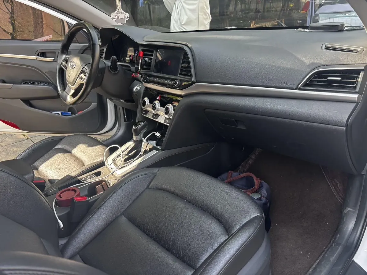 2020 Hyundai Elantra 1.5L 115HP L4 CVT,autocango,china used car exporter,china ev exporter,chinese used car exporter,chinese used ev exporter