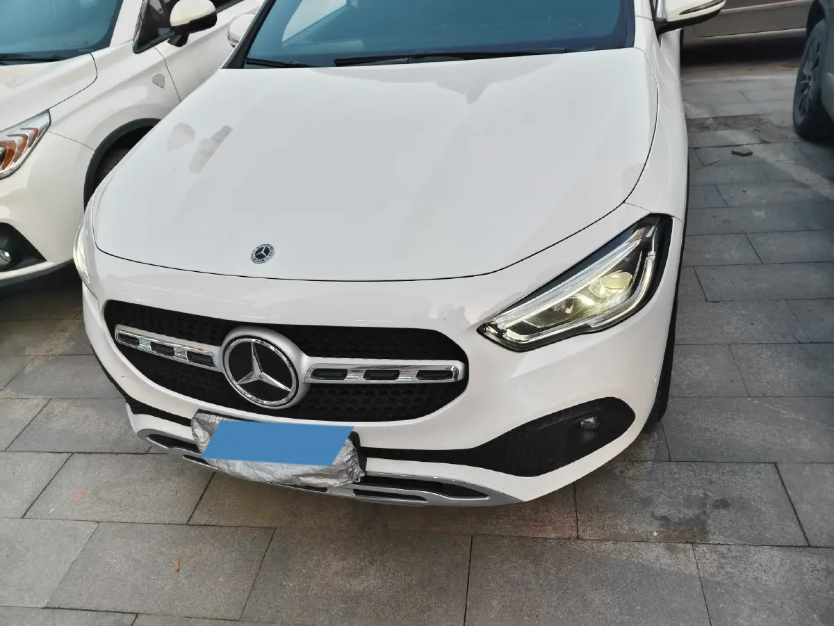 2022 Mercedes-Benz GLA Class 2.0T 190HP L4 8DCT,autocango,china used car exporter,china ev exporter,chinese used car exporter,chinese used ev exporter