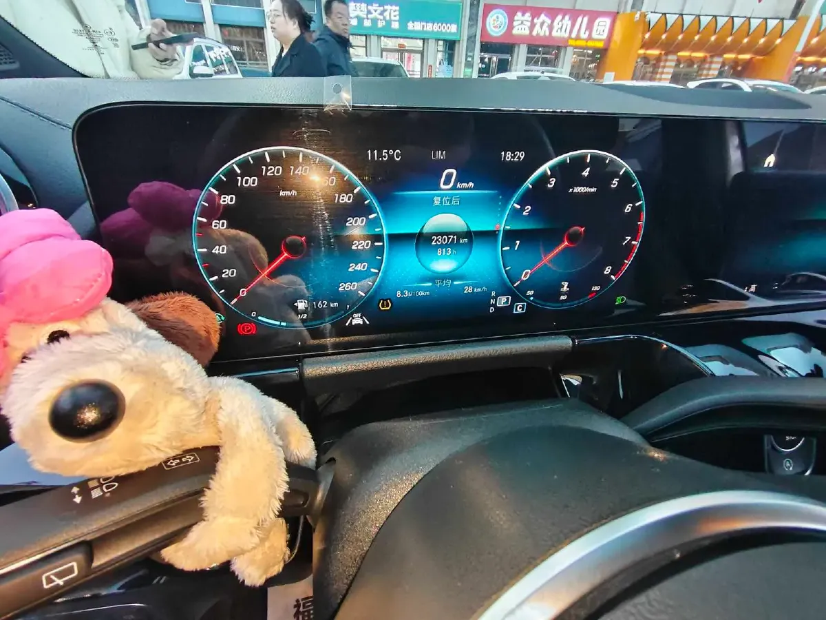 2022 Mercedes-Benz GLA Class 2.0T 190HP L4 8DCT,autocango,china used car exporter,china ev exporter,chinese used car exporter,chinese used ev exporter