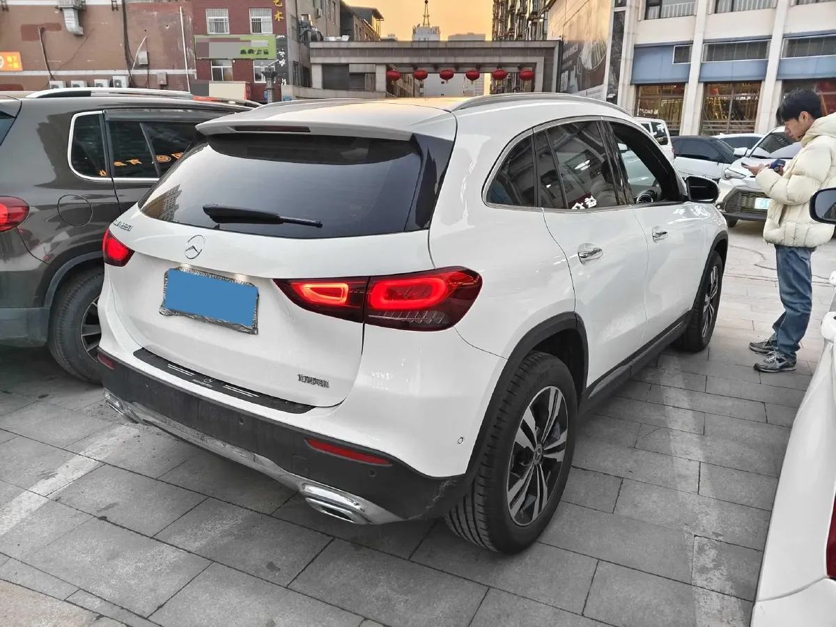 2022 Mercedes-Benz GLA Class 2.0T 190HP L4 8DCT,autocango,china used car exporter,china ev exporter,chinese used car exporter,chinese used ev exporter