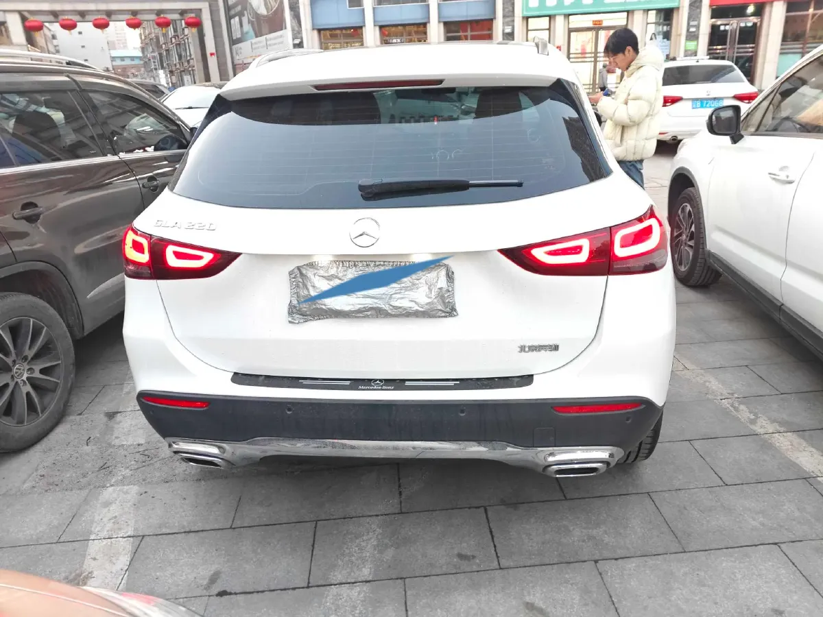 2022 Mercedes-Benz GLA Class 2.0T 190HP L4 8DCT,autocango,china used car exporter,china ev exporter,chinese used car exporter,chinese used ev exporter