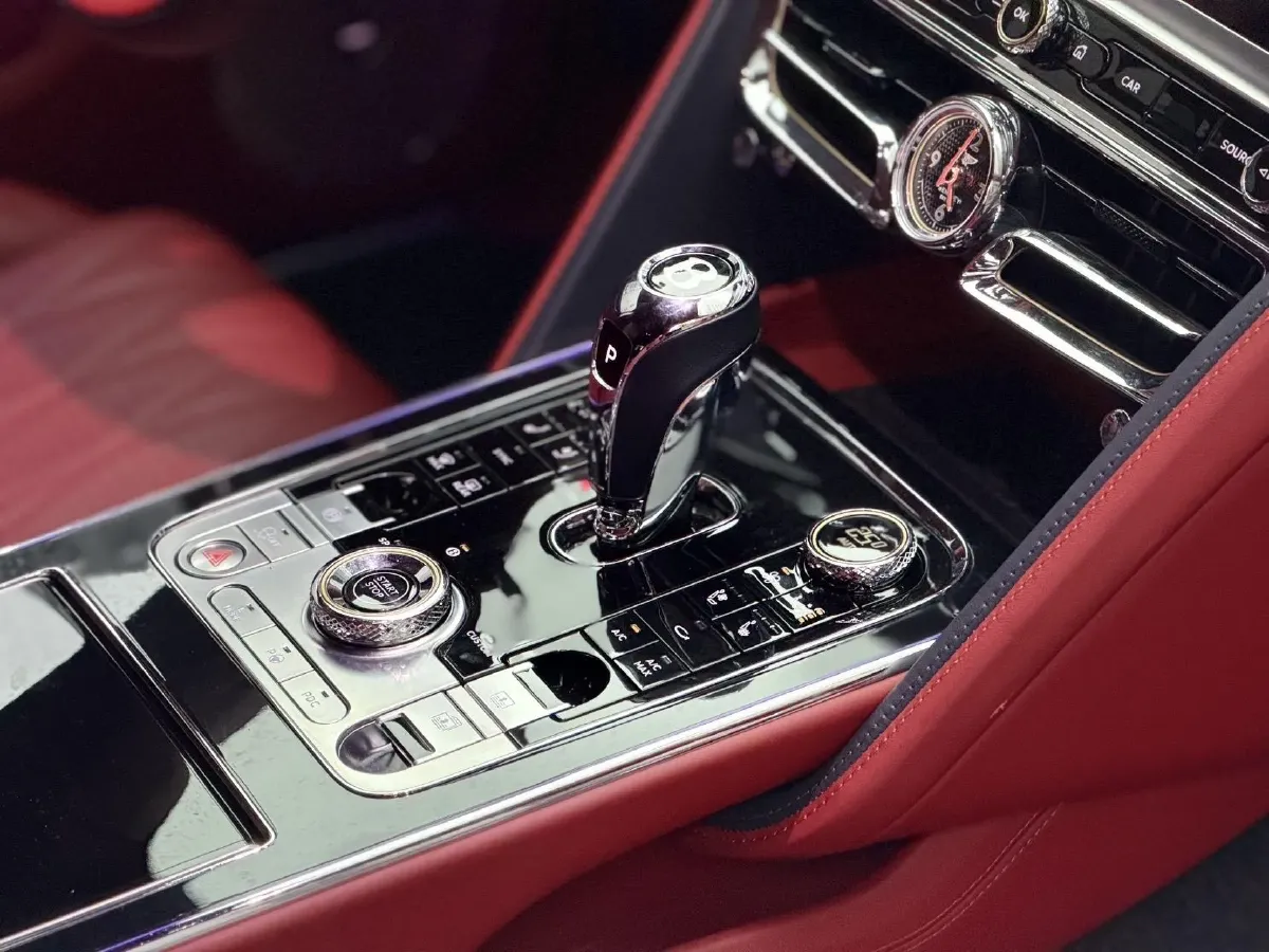 2022 Bentley Flying Spur 2.9T 416HP V6 8DCT PHEV 18KWH,autocango,china used car exporter,china ev exporter,chinese used car exporter,chinese used ev exporter