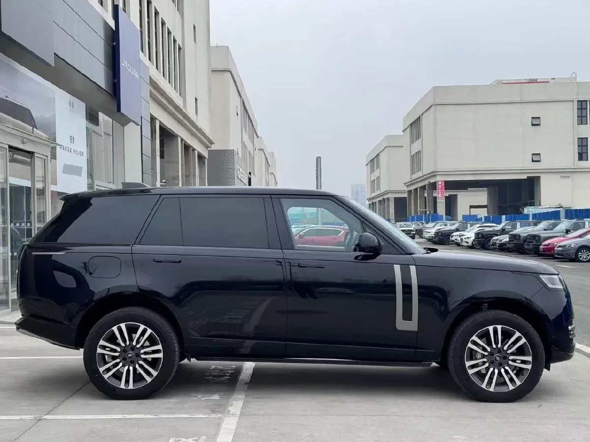 2024 Land Rover Range Rover 3.0T 400HP L6 8AT,autocango,china used car exporter,china ev exporter,chinese used car exporter,chinese used ev exporter