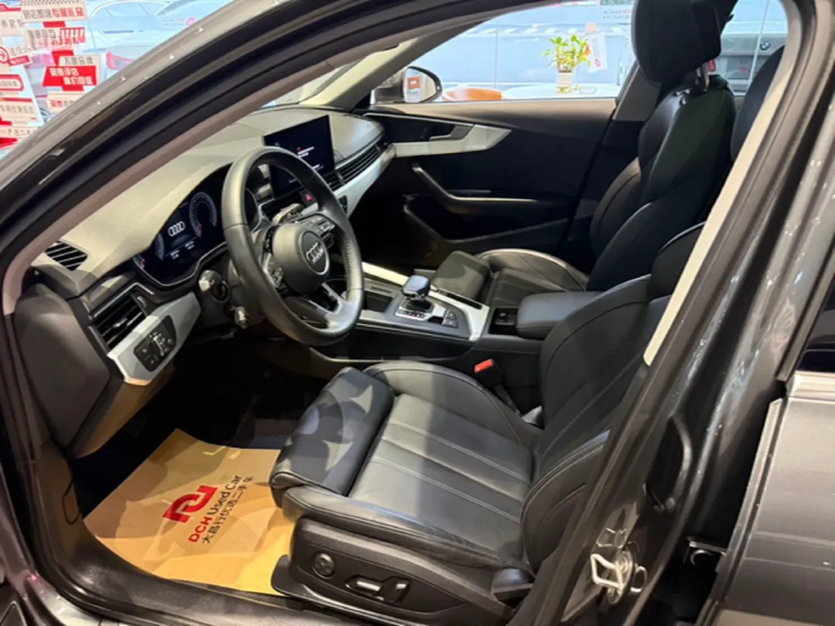 2020 Audi A4L 2.0T 190HP L4 7DCT,autocango,china used car exporter,china ev exporter,chinese used car exporter,chinese used ev exporter