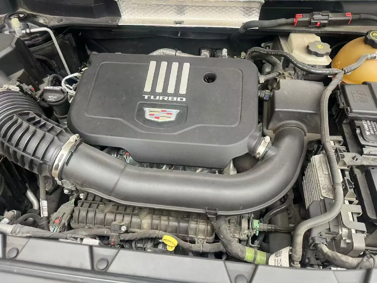 2022 Cadillac XT5 2.0T 237HP L4 9AT,autocango,china used car exporter,china ev exporter,chinese used car exporter,chinese used ev exporter