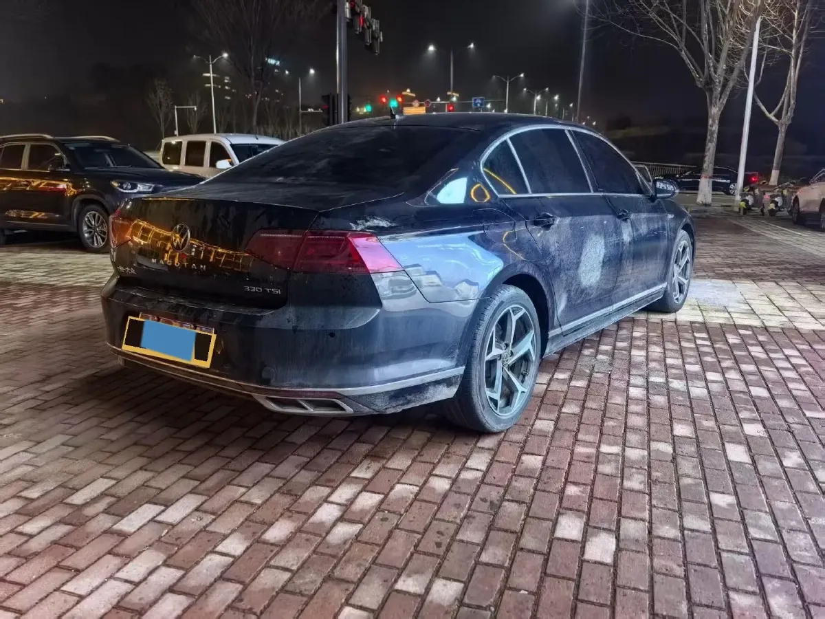 2023 Volkswagen Magotan 2.0T 186HP L4 7DCT,autocango,china used car exporter,china ev exporter,chinese used car exporter,chinese used ev exporter