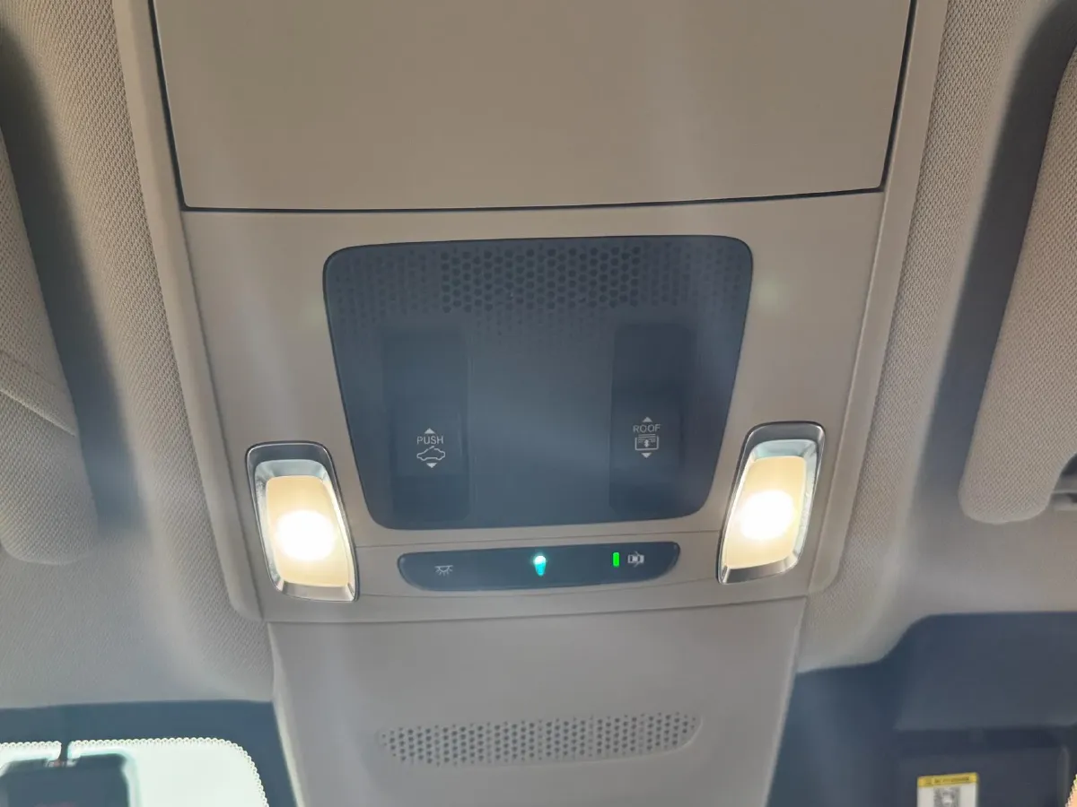 2023 Honda ZR-V 2.0L 143HP L4 E-CVT Hybrid,autocango,china used car exporter,china ev exporter,chinese used car exporter,chinese used ev exporter