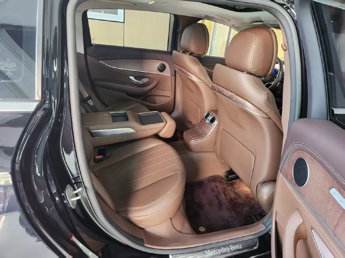 2022 Mercedes-Benz E Class 2.0T 211HP L4 9AT PHEV 25.4KWH,autocango,china used car exporter,china ev exporter,chinese used car exporter,chinese used ev exporter