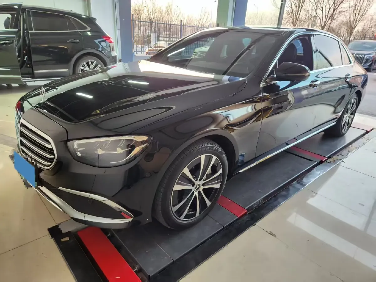 2022 Mercedes-Benz E Class 2.0T 211HP L4 9AT PHEV 25.4KWH,autocango,china used car exporter,china ev exporter,chinese used car exporter,chinese used ev exporter