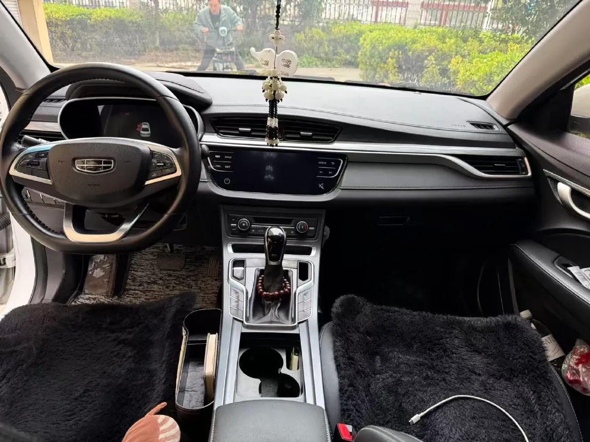 2019 Geely Emgrand 1.5L 109HP L4 CVT,autocango,china used car exporter,china ev exporter,chinese used car exporter,chinese used ev exporter