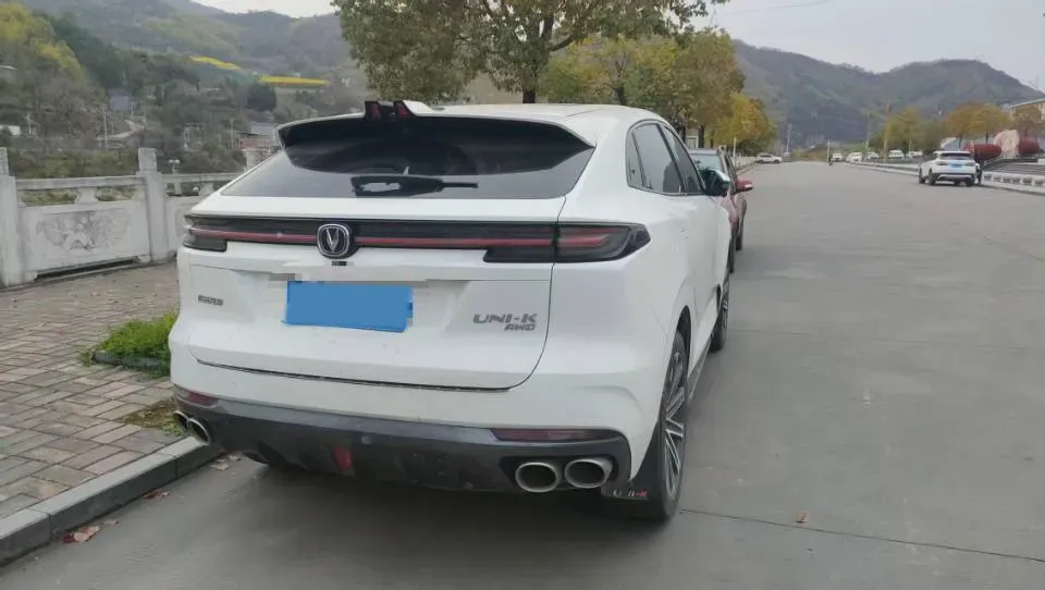 2021 ChangAn UNI-K 2.0T 233HP L4 8AT,autocango,china used car exporter,china ev exporter,chinese used car exporter,chinese used ev exporter
