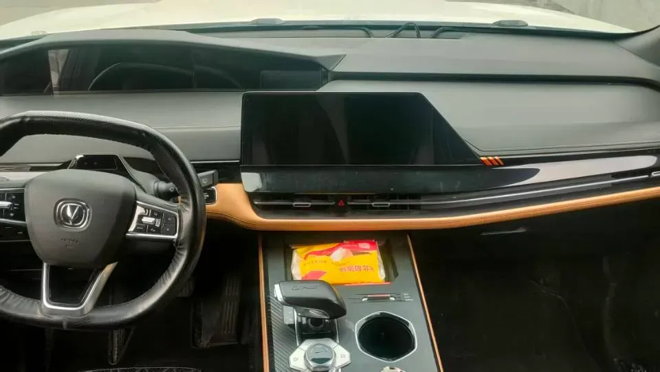 2021 ChangAn UNI-K 2.0T 233HP L4 8AT,autocango,china used car exporter,china ev exporter,chinese used car exporter,chinese used ev exporter