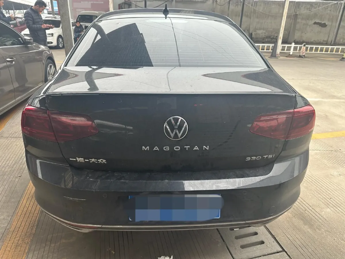 2023 Volkswagen Magotan 2.0T 186HP L4 7DCT,autocango,china used car exporter,china ev exporter,chinese used car exporter,chinese used ev exporter
